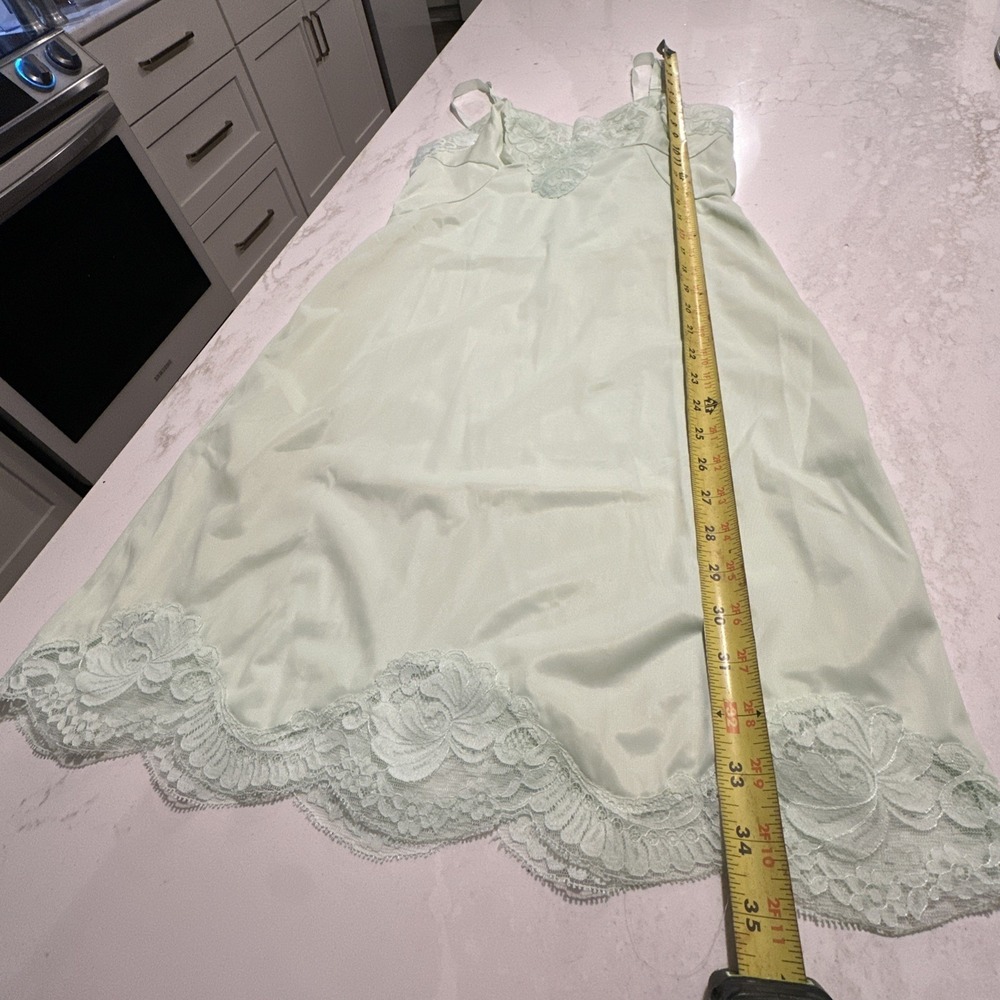 Vintage 70s Sears slip polyester negligee SZ 32 S Lt green  Lace Adj Straps - Picture 7 of 8